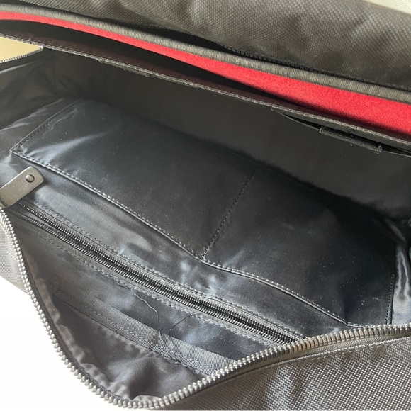 ACME MADE Messenger Laptop Bag - Picture 5 of 15